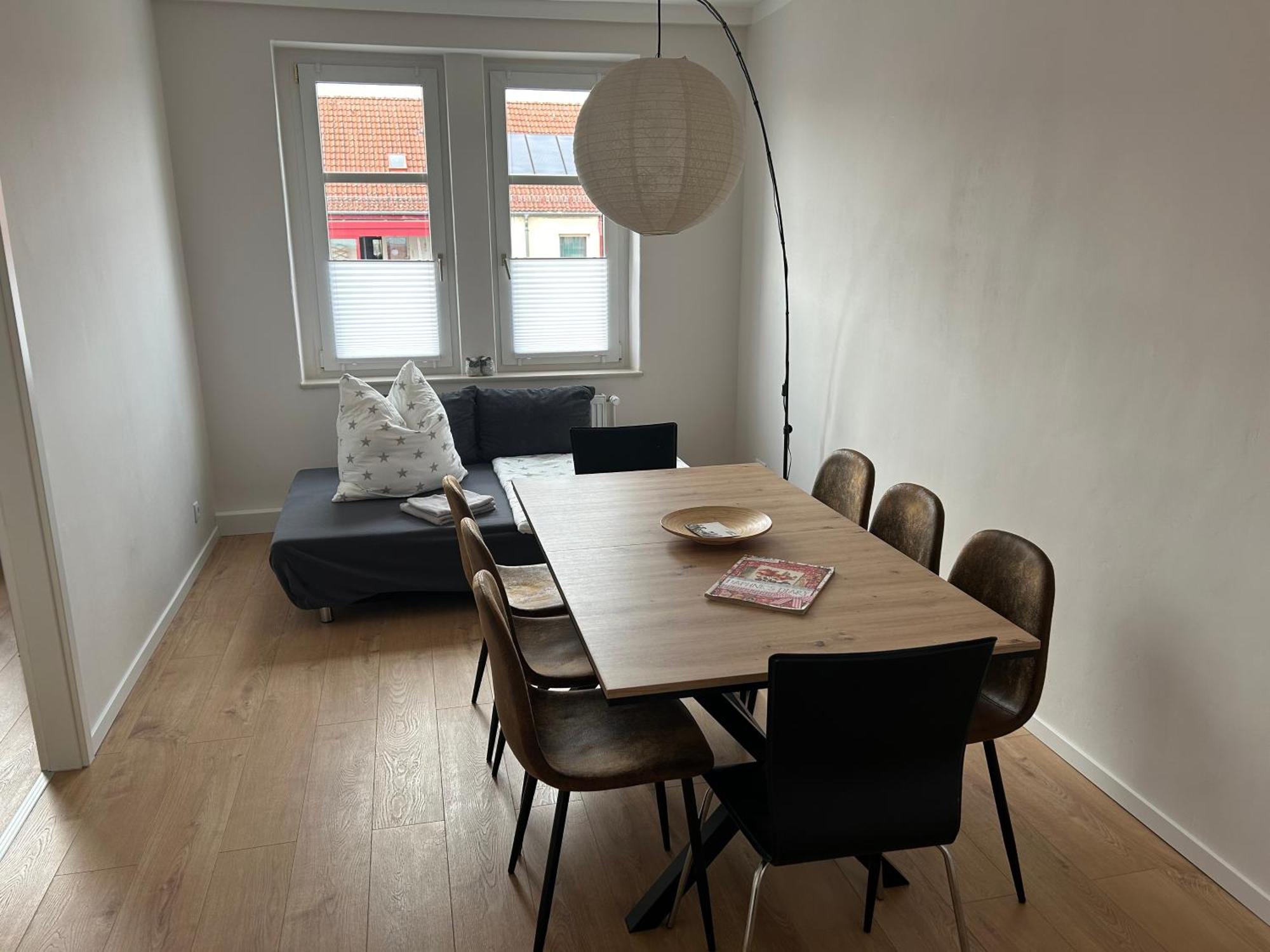 Schoene Neue 4 Zimmer Wohnung Mit Sued-Balkon Bis 8 Personen Naumburg  Exterior photo